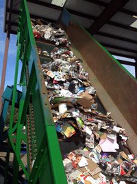 Infeed Conveyor to Multi-Stream Recycling System