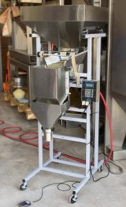 weigh filling machine fills bags pouches boxes with dried mealworms