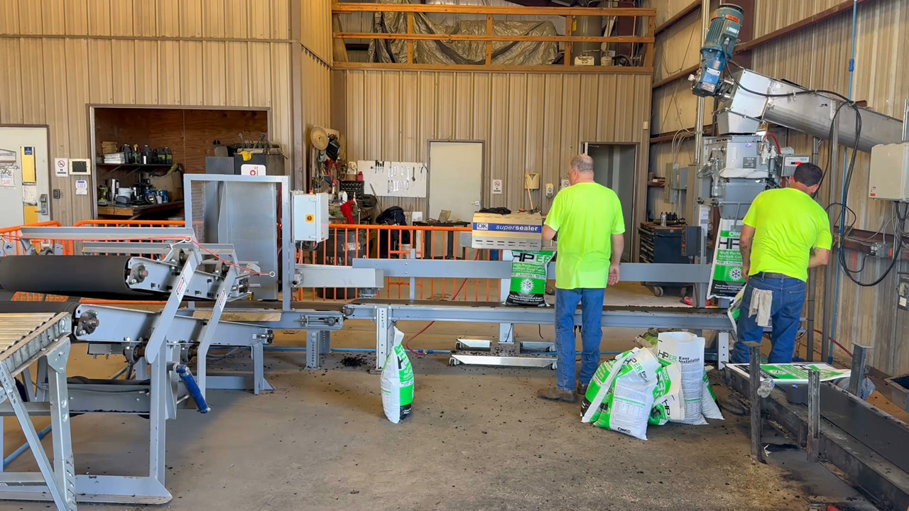 asphalt cold patch bagging equipment for 20 to 110 lb bags