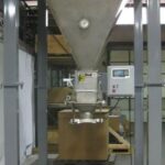 37 or 50 cubic foot stainless steel hopper and gross weigh bagging scale